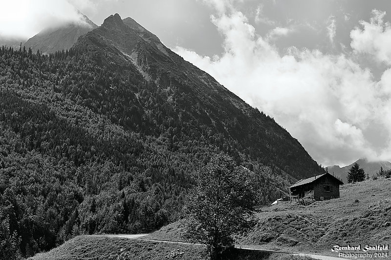 Bernhard Saalfeld - Bergwelt (9v9)
